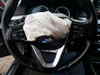 BMW 5-serie 520 D SPORT LINE LED LEER SCHUIFDAK picture 17