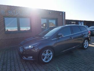 skadebil auto Ford Focus TITANIUM 2017/5