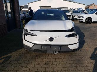 Volvo EX30  picture 2