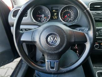 Volkswagen Golf  picture 16
