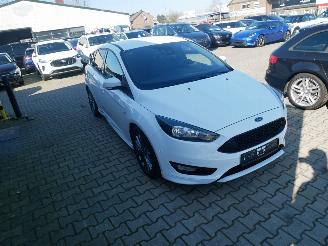 Ford Focus ST LINE picture 2