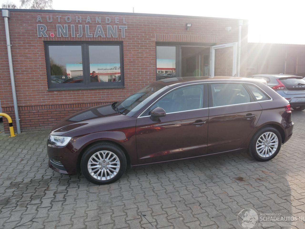 Audi A3 SPORTBACK AMBIENTE S-TRONIC XENON LEER