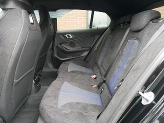 BMW 1-serie 120D M-SPORT picture 19