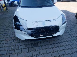 Suzuki Swift  picture 5