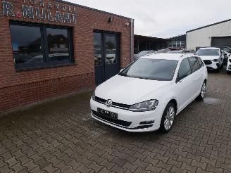 krockskadad bil auto Volkswagen Golf VARIANT HIGHLINE BMT BI-XENON 2016/3