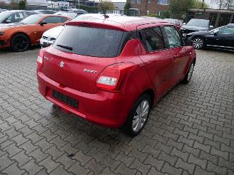 Suzuki Swift  picture 3