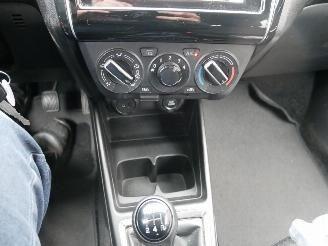 Suzuki Swift  picture 17