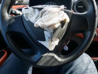 Hyundai I-10  picture 18