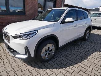 Coche accidentado BMW iX1  2025/6