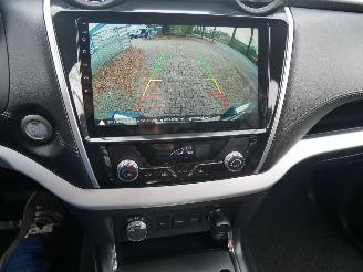 DFSK  RICH 6 AWD picture 18