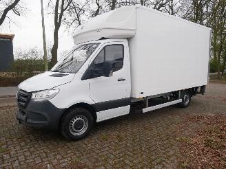 krockskadad bil bedrijf Mercedes Sprinter 317 CDI LAADKLEP 2023/1