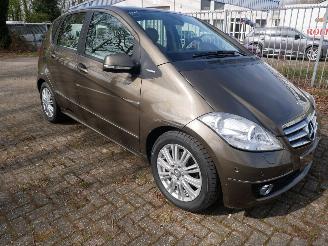 Mercedes A-klasse A 180 ELEGANCE BI-XENON SCHUIFDAK AUTOMAAT picture 3
