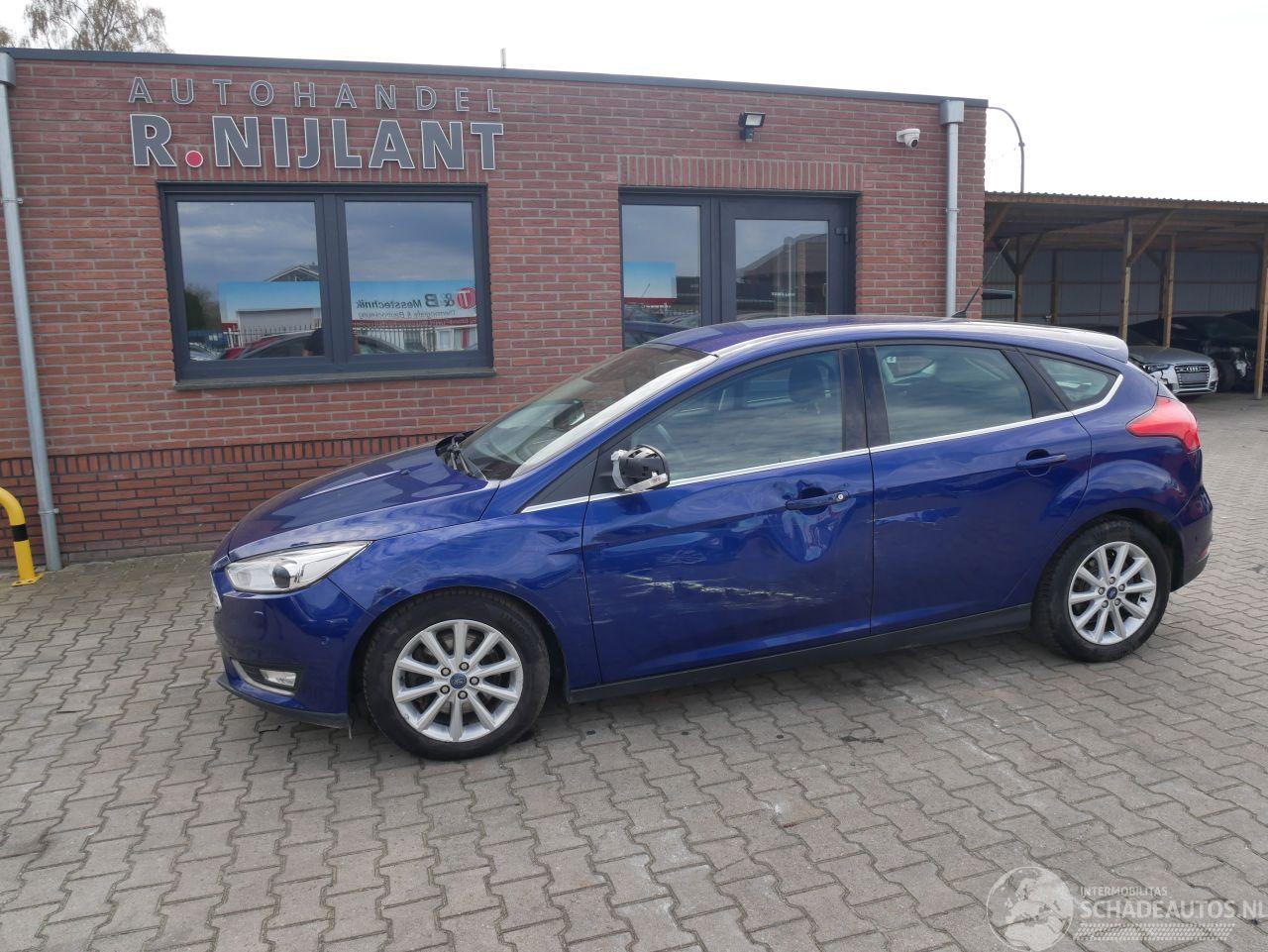 Ford Focus TITANIUM BI-XENON