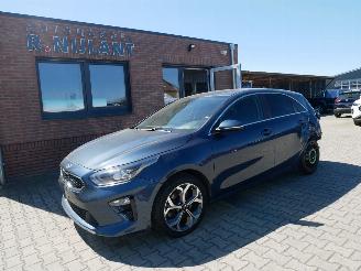 skadebil auto Kia Ceed  2018/9
