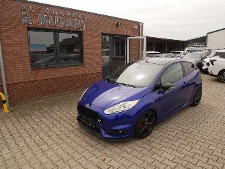 Auto incidentate Ford Fiesta ST 2015/3