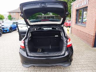 Nissan Pulsar  picture 12