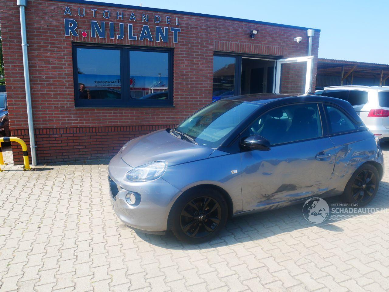 Opel Adam 