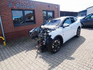 krockskadad bil auto Volkswagen ID.5 PRO 2025/3