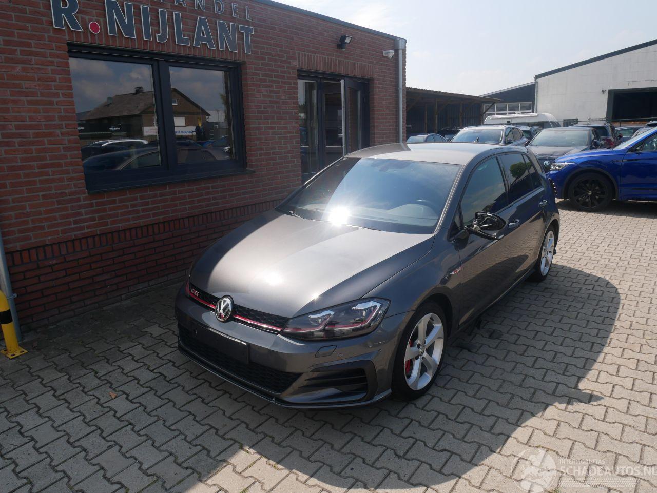 Volkswagen Golf GTI DSG LED PERFORMANCE