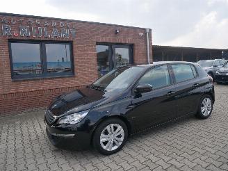 uszkodzony samochody osobowe Peugeot 308  2015/8