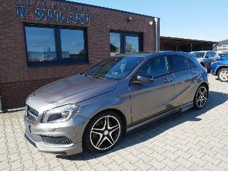 Unfallwagen Mercedes A-klasse A 220 D AMG CARLSSON BODY KIT PANORAMADAK ALCANTARA 2014/2
