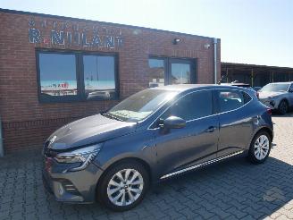 skadebil auto Renault Clio INTENS 2021/4