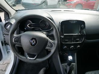 Renault Clio  picture 10