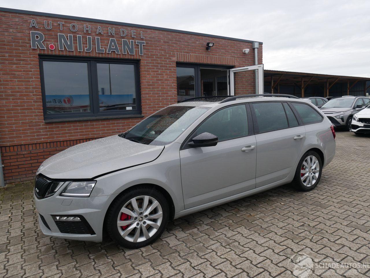 Skoda Octavia RS 245 DSG PANORAMADAK ALCANTARA LED