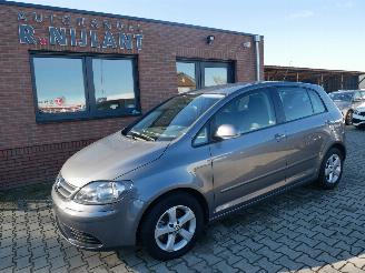 Vaurioauto  passenger cars Volkswagen Golf plus TOUR   66739 km 2007/2
