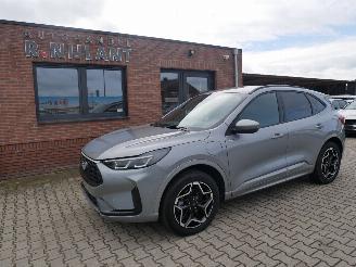 damaged passenger cars Ford Kuga ST-LINE PHEV PLUG-IN 2026/3
