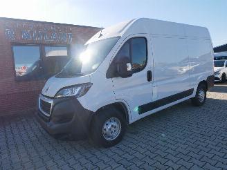 krockskadad bil bedrijf Peugeot Boxer L2H2 MEDICIJN TRANSPORT KOELING 2024/6