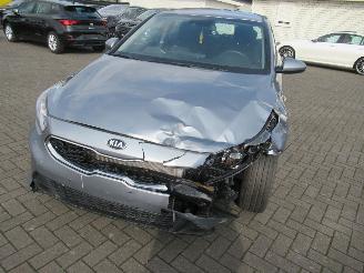 Kia Ceed 1.6D-mHYBRID   DynamicPlus-Line  Airco Navi Camera  24.500KM!! picture 6