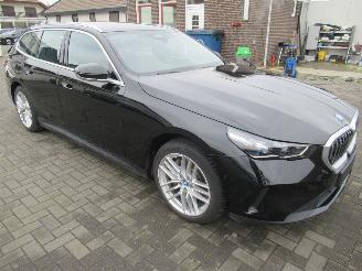 skadebil auto BMW i5 i5 E-Drive40 Touring  Leer Navi Camera Led StoelVerwarming... 2024/8