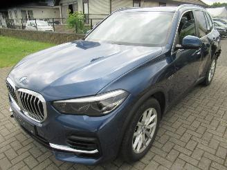 krockskadad bil auto BMW X5 X-DRIVE45E Aut. Climat/Leer/Navi/Panorama-D/Head-Up/HarmanKardon Sound.... 2022/8