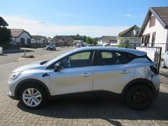 Renault Captur  picture 2