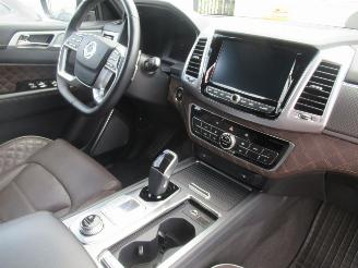 Ssang yong Rexton 2.2D 220 4WD Aut. SAPPHIRE Climatronic Leer Navi Camera E-Stoelen StoelVerwarming...... picture 17