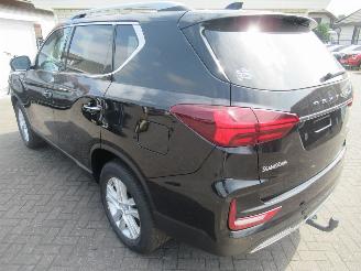 Ssang yong Rexton 2.2D 220 4WD Aut. SAPPHIRE Climatronic Leer Navi Camera E-Stoelen StoelVerwarming...... picture 2