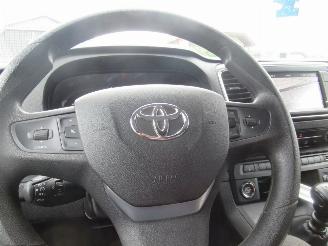 Toyota ProAce Verso 2.0D DubbelCab 2xSchuifdeur 6-Zits Airco Navi Camera StoelVerwarming CruiseControl....... picture 16