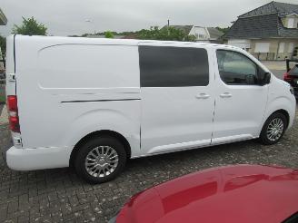 Toyota ProAce Verso 2.0D DubbelCab 2xSchuifdeur 6-Zits Airco Navi Camera StoelVerwarming CruiseControl....... picture 4