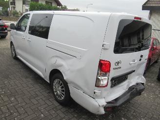 Toyota ProAce Verso 2.0D DubbelCab 2xSchuifdeur 6-Zits Airco Navi Camera StoelVerwarming CruiseControl....... picture 9