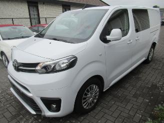 Toyota ProAce Verso 2.0D DubbelCab 2xSchuifdeur 6-Zits Airco Navi Camera StoelVerwarming CruiseControl....... picture 11