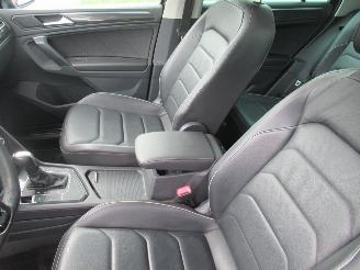 Volkswagen Tiguan 1.5TSI 150pk DSG-Aut. R-LINE Climatronic Leer Navi Panorama-D Camera ..... picture 16