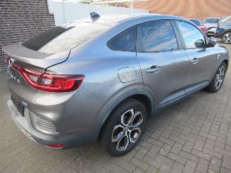 Voiture accidenté Renault Arkana 1.6E-TECH AUT. Hybrid Climatronic Navi Camera.... 2022/6
