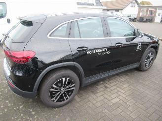 Mercedes GLA GLA 180 Aut.MildHybrid HalfLeer Navi Camera StoelVerwarming Led....... picture 2