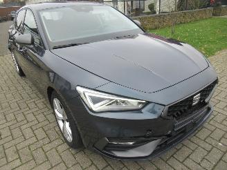 Seat Leon Leon 1.0TSI  FR  Climatronic Navi HalfLeer Stoel/StuurVerwarming Keyless-Go ... picture 6