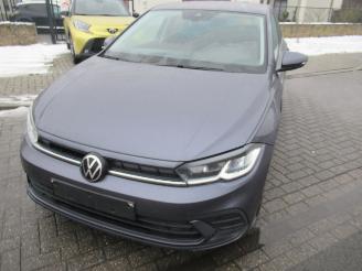 Vaurioauto  passenger cars Volkswagen Polo 1.0TSI 95pk Climatronic Navi Camera CruiseControl..... 2022/9