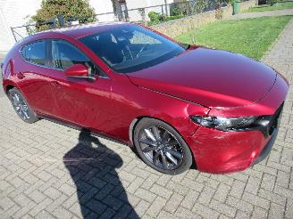 Mazda 3 2.0 Skyactiv-G AUT. MildHybrid  Climatronic Navi Camera Headup-Display StoelVerwarming picture 3