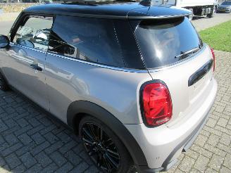 Mini Cooper 1.5 Aut.Climatronic Leer Navi Camera Panorama/Schuifdak Stoel-Verwarming... picture 6