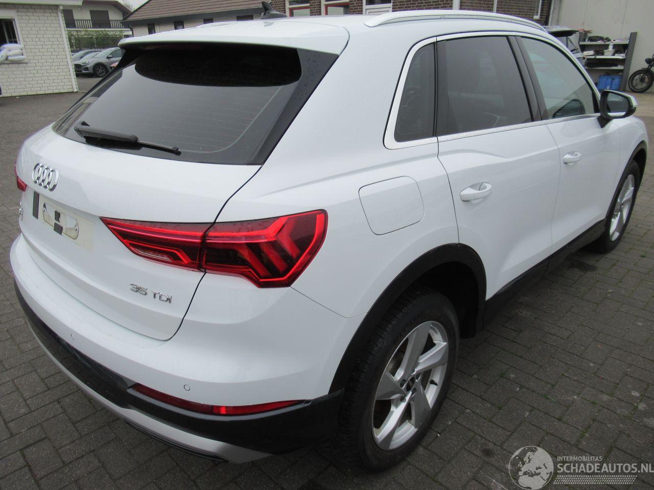 Audi Q3 35TDI 150 2.0D S-Tronic Aut.46.700km!! VirtualCockpit Climatronic Navi StoelVerwarming Keyless-Go...