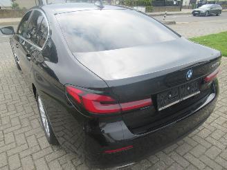 skadebil auto BMW 5-serie 520E Lim. Aut. PluginHybrid  62.241km!! VirtualCockpit Climatronic Leer Navi Camera StoelVerwarming..... 2022/3